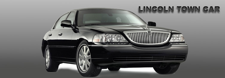 Lincoln Town Car Sedan